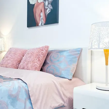 Проспект Победителей 1 Apartment Minsk
