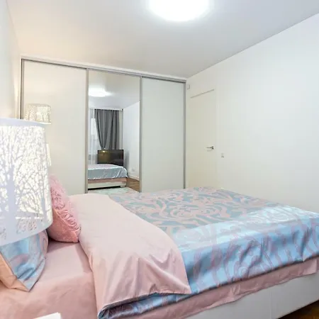 Проспект Победителей 1 Apartment