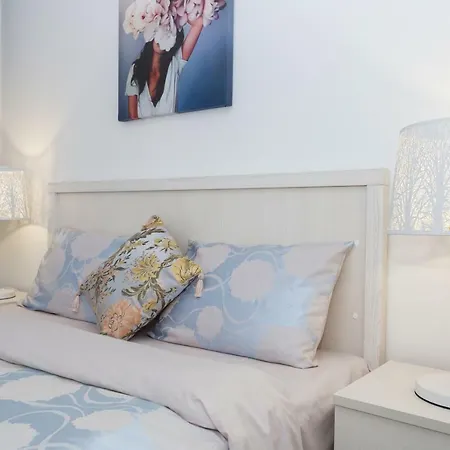 Проспект Победителей 1 Apartment Minsk